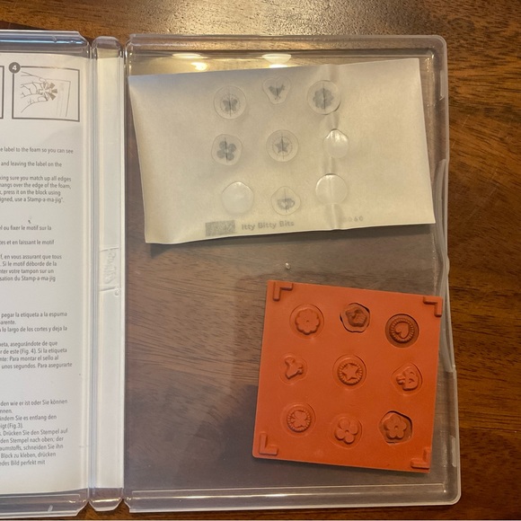 Stampin Up! Itty Bitty Bits set of 9 clear mount stamp set - Picture 2 of 5